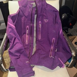 Mountain hardware Small hard shell rain/snow jacket purple like new